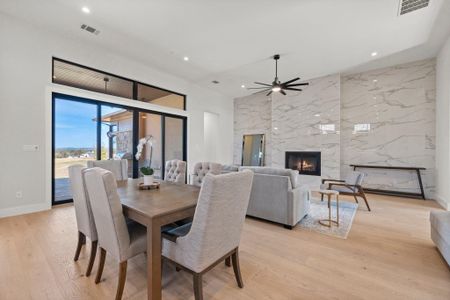 New construction Single-Family house 2308 Kahala Sunset Dr, Spicewood, TX 78669 - image 17