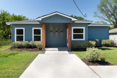 New construction Single-Family house 712 E 4Th Ave, Corsicana, TX 75110 - image