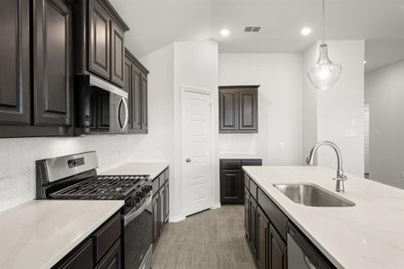 New construction Single-Family house 1908 Seminole Dr, Cleburne, TX 76033 plan Lexington - image 8