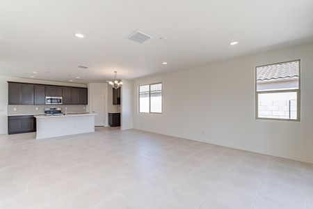 New construction Single-Family house 221 S 241St Dr, Buckeye, AZ 85326 Castillo Series - Clover- photo 19 19