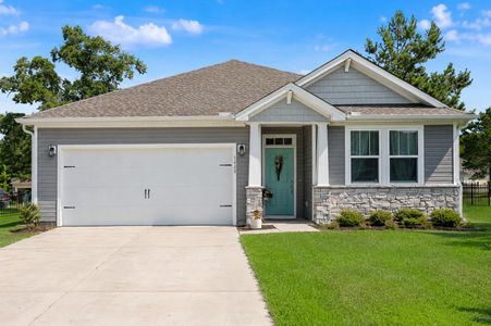 New construction Single-Family house 1408 Deercreek Dr, Manning, SC 29102 - image