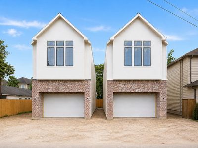 New construction Single-Family house 1320 Alexander St, Unit B, Houston, TX 77008 - image