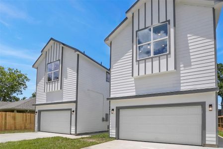 New construction Single-Family house 4835 Paula St, Houston, TX 77033 - image