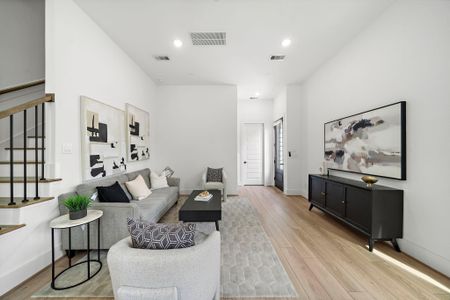 New construction Single-Family house 7117 Goforth St, Houston, TX 77021 - image 7