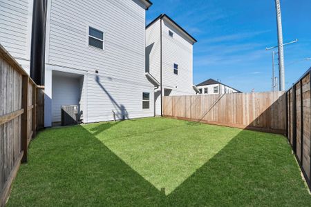 New construction Single-Family house 1104 Mansfield St, Unit E, Houston, TX 77091 - image 3