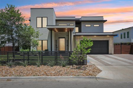 New construction Single-Family house 2010 Meadowridge Dr, Austin, TX 78704 null- photo 0