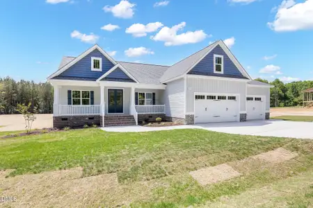 New construction Single-Family house 354 Freedom Ridge Dr, Smithfield, NC 27577 - image