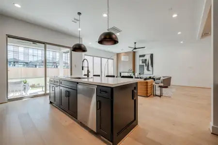 New construction Single-Family house 920 E 25Th St, Houston, TX 77009 - image 6