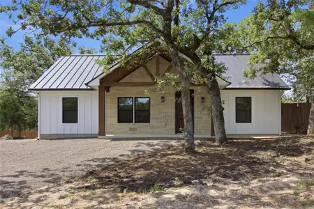 New construction Single-Family house 495 Cypress Trail Lp, Rockdale, TX 76567 - image