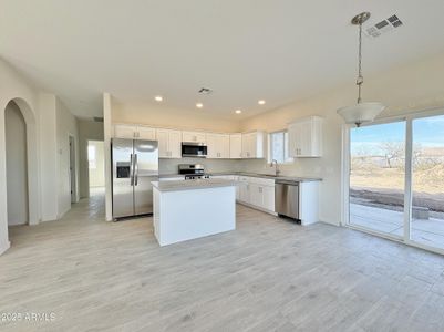 New construction Single-Family house 4240 N Arizona Rd, Eloy, AZ 85131 null- photo 6 6