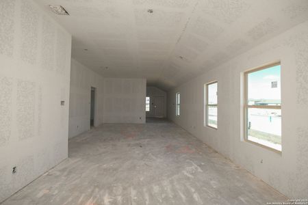 New construction Single-Family house 1548 Golden Wheat, New Braunfels, TX 78130 null- photo 2 2