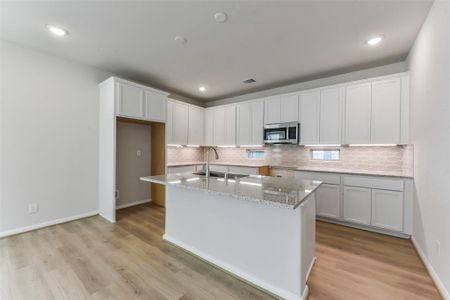 New construction Single-Family house 4616 Mesquite Trl, Pinehurst, TX 77362 plan The Trenton - image 8