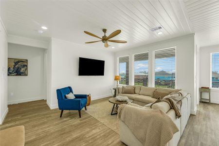 New construction Single-Family house 2200 Crab St, Crystal Beach, TX 77650 - image 16