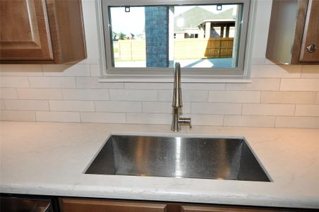 New construction Single-Family house 2231 Ensenada Dr, League City, TX 77539 - image 16