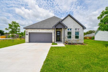 New construction Single-Family house 209 Silverleaf Rd, Sweeny, TX 77480 - image