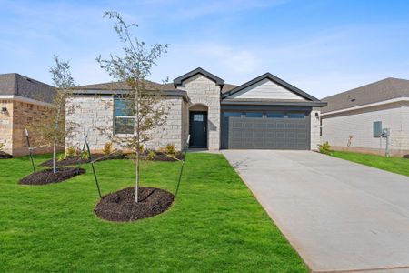 New construction Single-Family house 124 Bruin Paw Dr, Georgetown, TX 78628 The Fargo- photo 1 1