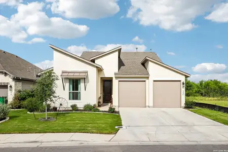 New construction Single-Family house 925 Nolte Bnd, Seguin, TX 78155 plan Palastine - image