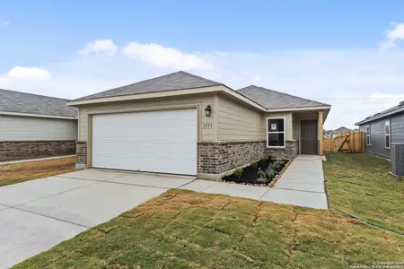 New construction Single-Family house 1511 W Chavaneaux Rd, San Antonio, TX 78224 RC Cooper-UD- photo 2 2