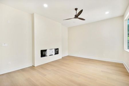 New construction Single-Family house 542 Pemberton Hill Road, Dallas, TX 75043 - photo 0