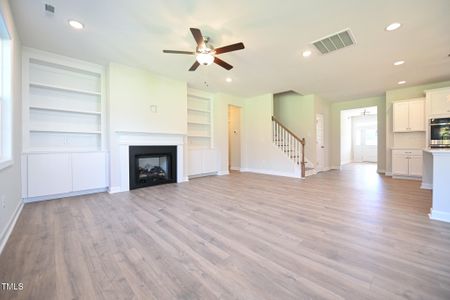 New construction Single-Family house 281 Abingdon Farms Drive, Selma, NC 27576 Buckhorn- photo 8 8