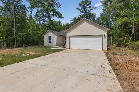 New construction Single-Family house 185 W Village Cove Lp, Livingston, TX 77351 - image