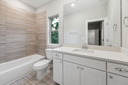 New construction Single-Family house 808 Glowing Dawn Dr, Houston, TX 77018 - image 11