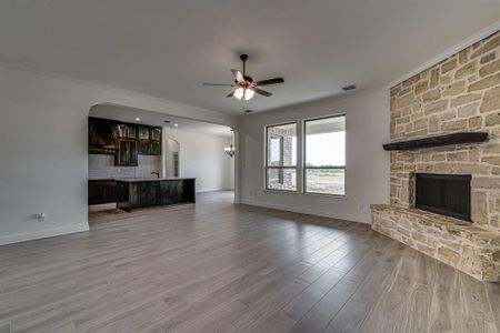 New construction Single-Family house 411 Solo Ridge Drive, Waxahachie, TX 75167 - photo 7 7