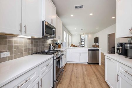 New construction Single-Family house 11432 Chepstow Crescent Ct, Frisco, TX 75035 plan Symmetry D377 - image 10