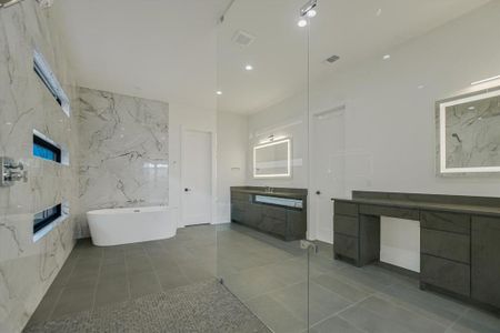 New construction Single-Family house 105 Via Roma Ct, Horseshoe Bay, TX 78657 - image 11