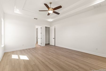 New construction Single-Family house 241 Stone Lp, Castroville, TX 78009 null- photo 29 29
