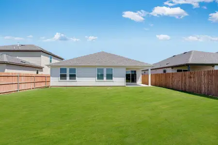 New construction Single-Family house 300 Crumpton Wy, Hutto, TX 78634 plan Bluejay - image