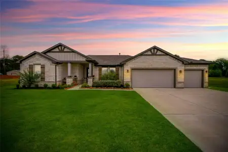 New construction Single-Family house 160 Barton Place Dr, Cleveland, TX 77327 plan Carter - image