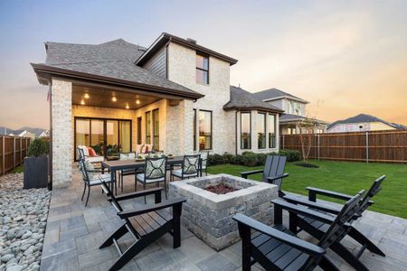 Tavolo Park: Artisan Series - 50ft lots by Highland Homes in Fort Worth - photo 15 15