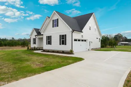 New construction Single-Family house 30 Bella Ln, Zebulon, NC 27597 - image