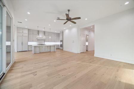 New construction Single-Family house 1119 Willard St, Houston, TX 77006 - image 20