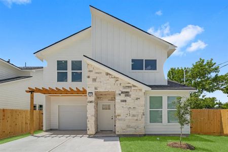 New construction Townhouse house 6204 Force Street, Houston, TX 77020 - photo 0