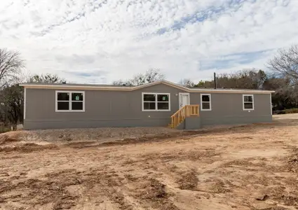 New construction Manufactured Home house 2909 Sycamore Ct, Granbury, TX 76048 null- photo 0