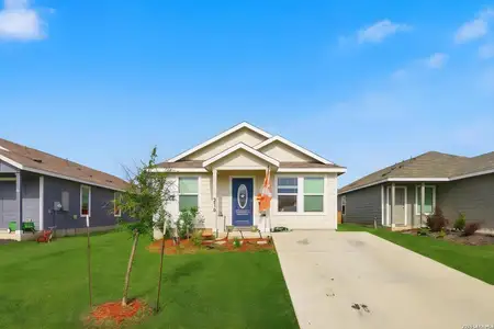 New construction Single-Family house 216 Hellcats Wy, Jarrell, TX 76537 - image