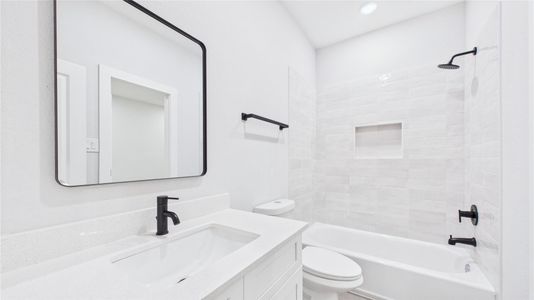 New construction Single-Family house 5032 Creekmont Dr, Houston, TX 77091 - image 15