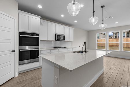 New construction Single-Family house 4851 Whaler, San Antonio, TX 78245 plan Lochridge - image 13