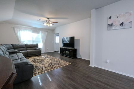 New construction Single-Family house 328 Cumberland Forest Dr, Magnolia, TX 77354 - image 18