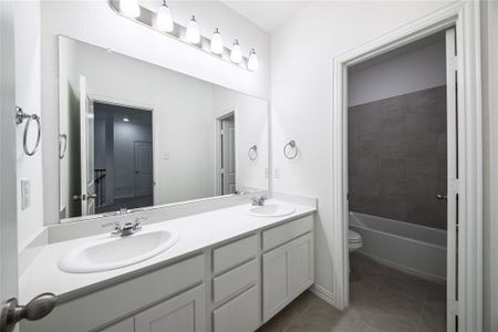 New construction Single-Family house 1609 Etosha Dr, Royse City, TX 75189 plan Rainier - image 5