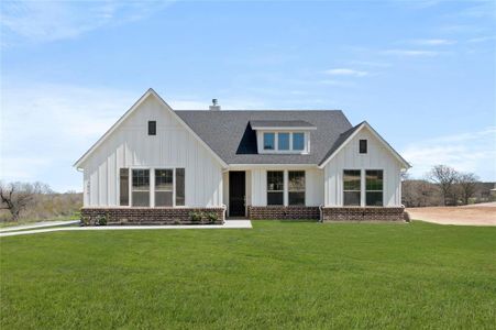 New construction Single-Family house 7016 Ranch View Pl, Springtown, TX 76082 plan The Carter - image