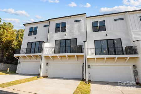 New construction Townhouse house 645 District Ct, Unit 14, Fort Mill, SC 29708 Landon- photo 31 31