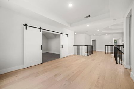 New construction Single-Family house 8029 Longridge Dr, Houston, TX 77055 - image 13