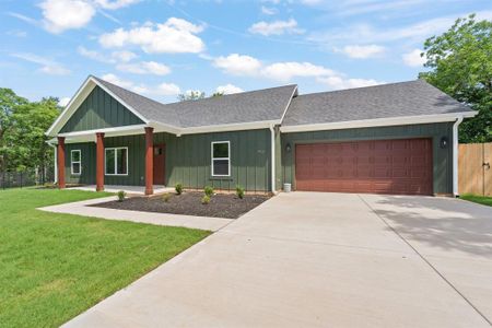 New construction Single-Family house 702 Scudder St, Cleburne, TX 76033 - image