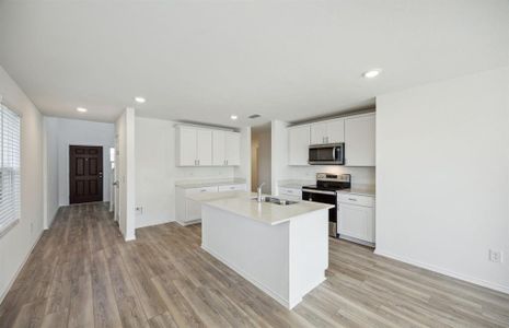 Airy kitchen *real home pictured