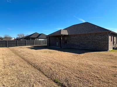 New construction Single-Family house 316 W James St, Mabank, TX 75147 null- photo 4 4