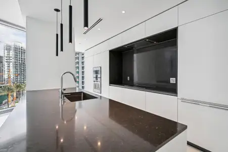 New construction Condo house 300 Biscayne Blvd, Unit 1907w, Miami, FL 33131 - image 4