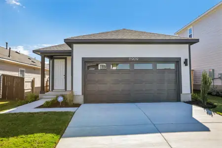 New construction Single-Family house 11909 Murano Dr, Austin, TX 78747 plan Maverick - image